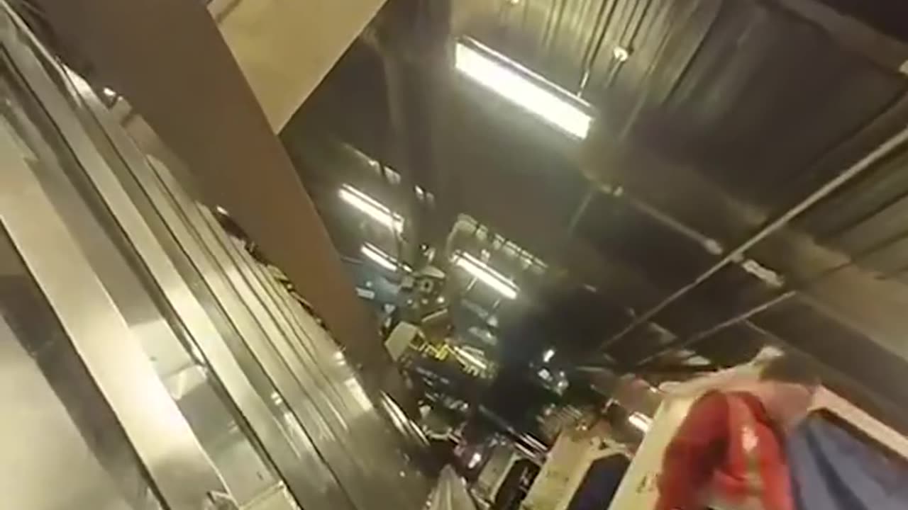 Putting a camera on my suitcase 😲
