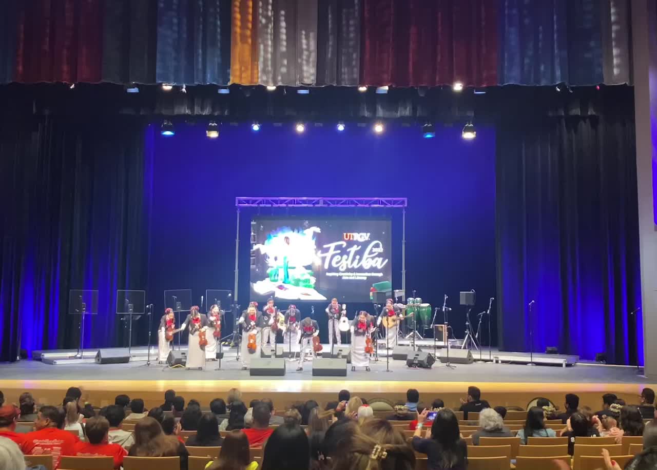 Roma Middle School Mariachi Escandon, FESTIBA 2022