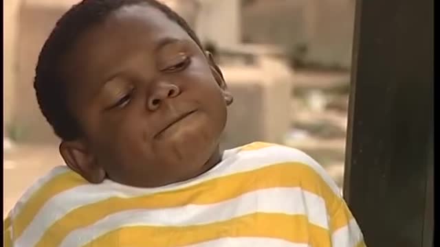 y2mate.com - Paw Paw Now In Charge Of His Fathers Shop Very Funny Nigerian Comedy Skits _480p.mp4