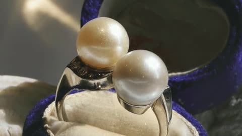 Want Something Unique? Buy Vintage 18 Carat White Gold Pearl Cross Over Ring