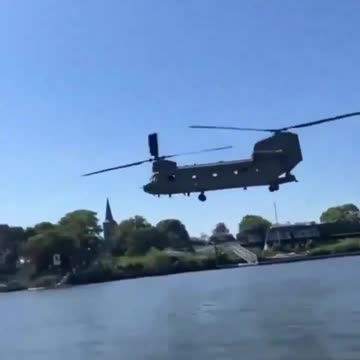 GO GET EM GUYS! Air and Sea Showdown