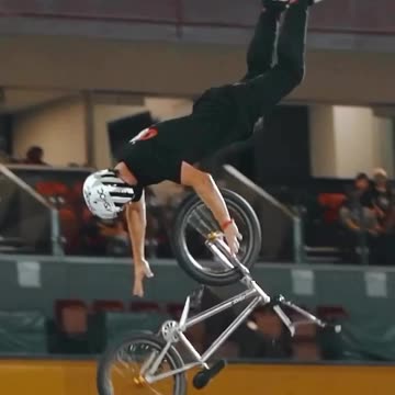 Mind Boggling #Bike #Stunt