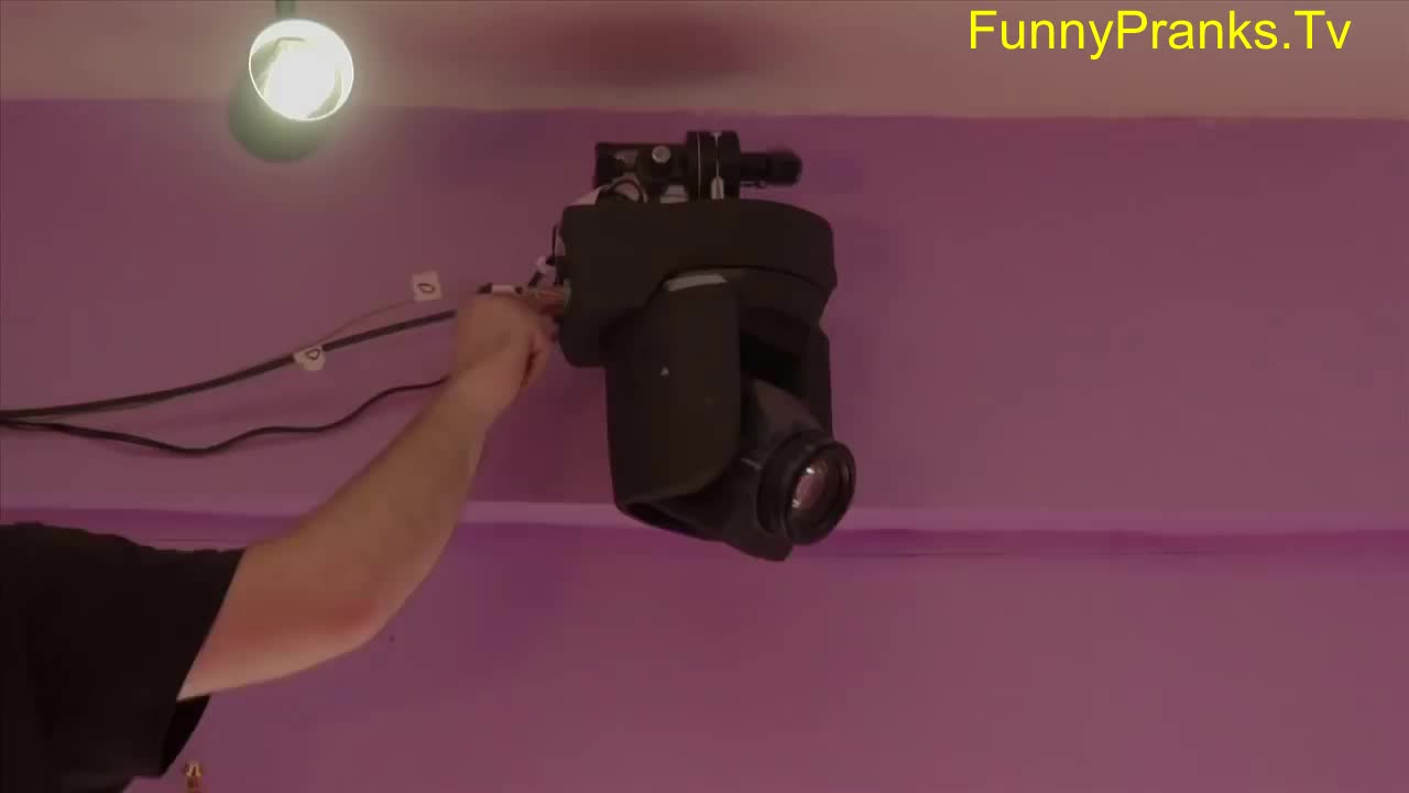 Crazy Psychic Prank Pulls Out All the Stops