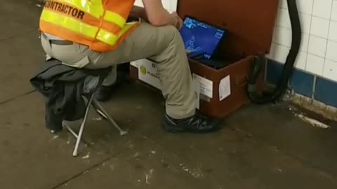 Guy playing fortnite montrose ave subway station