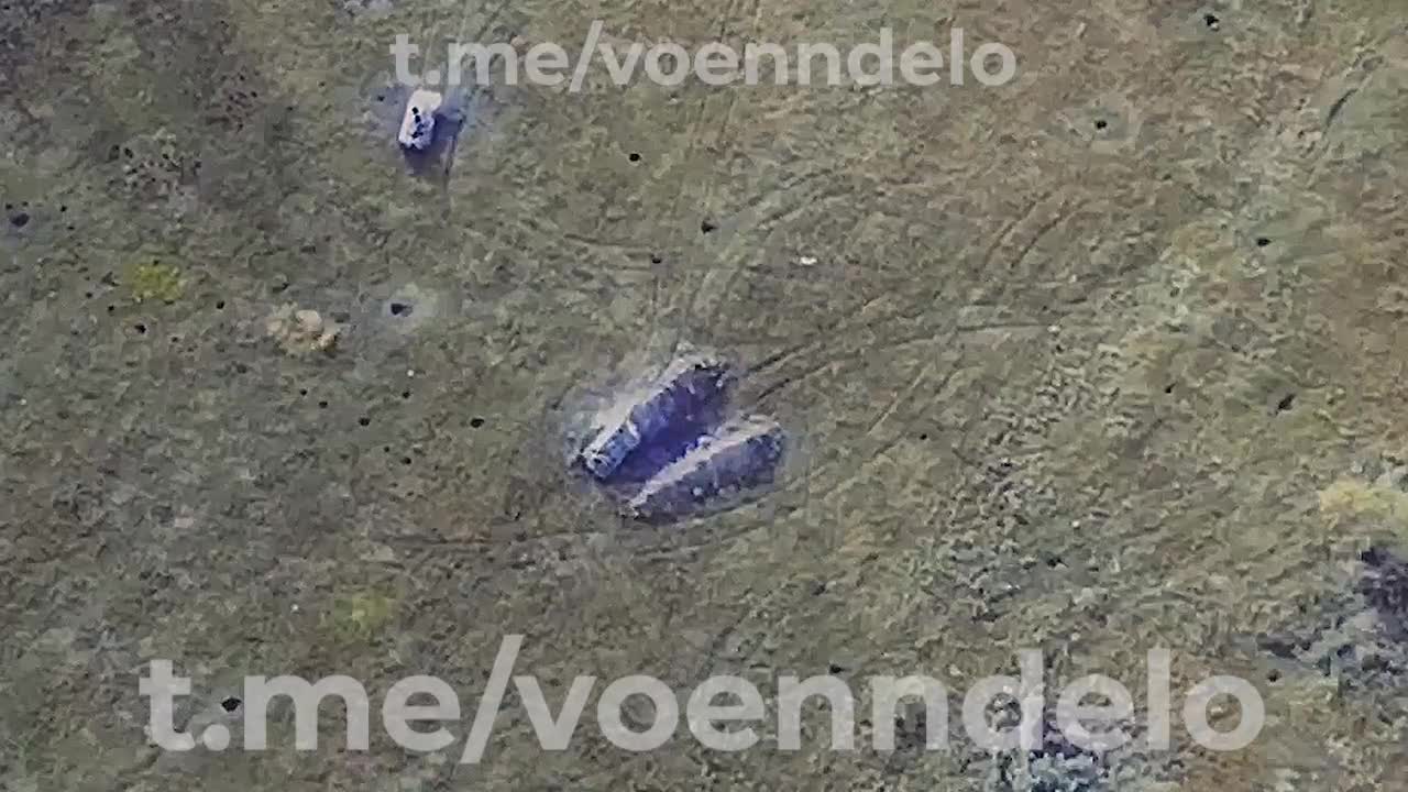 Ukrainian Tanks Hitting Each Other