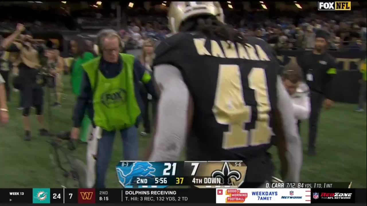 Sideline Work's Leg Gets Snapped In Half By Alvin Kamara