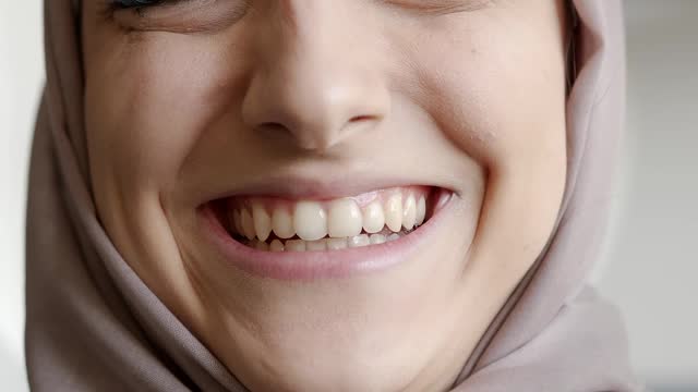 close-up-of-girl-in-hijab-smiling