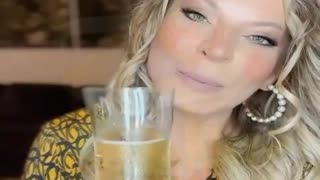 O CANAL VISÃO PÁTRIA ORGULHOSAMENTE APRESENTA: A "Escolha" de Joissofia...