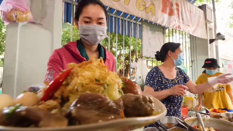 Exploring Vietnam's Most Disliked Dish: Rotten Shrimp Paste Challenge