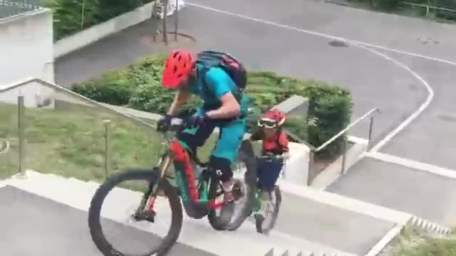 DAD AND KID ! AWESOME VIDEO