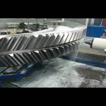 When tool processing is in progress! Bigger teeth, do you know what this is for?