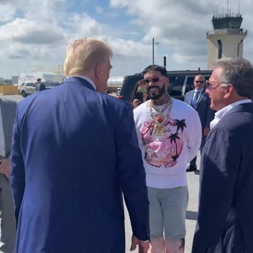 Trump meets Multi-Platinum Latin Musician, Anuel AA on the tarmac in Johnstown, PA