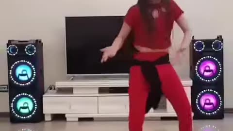 Iranian girl Dance