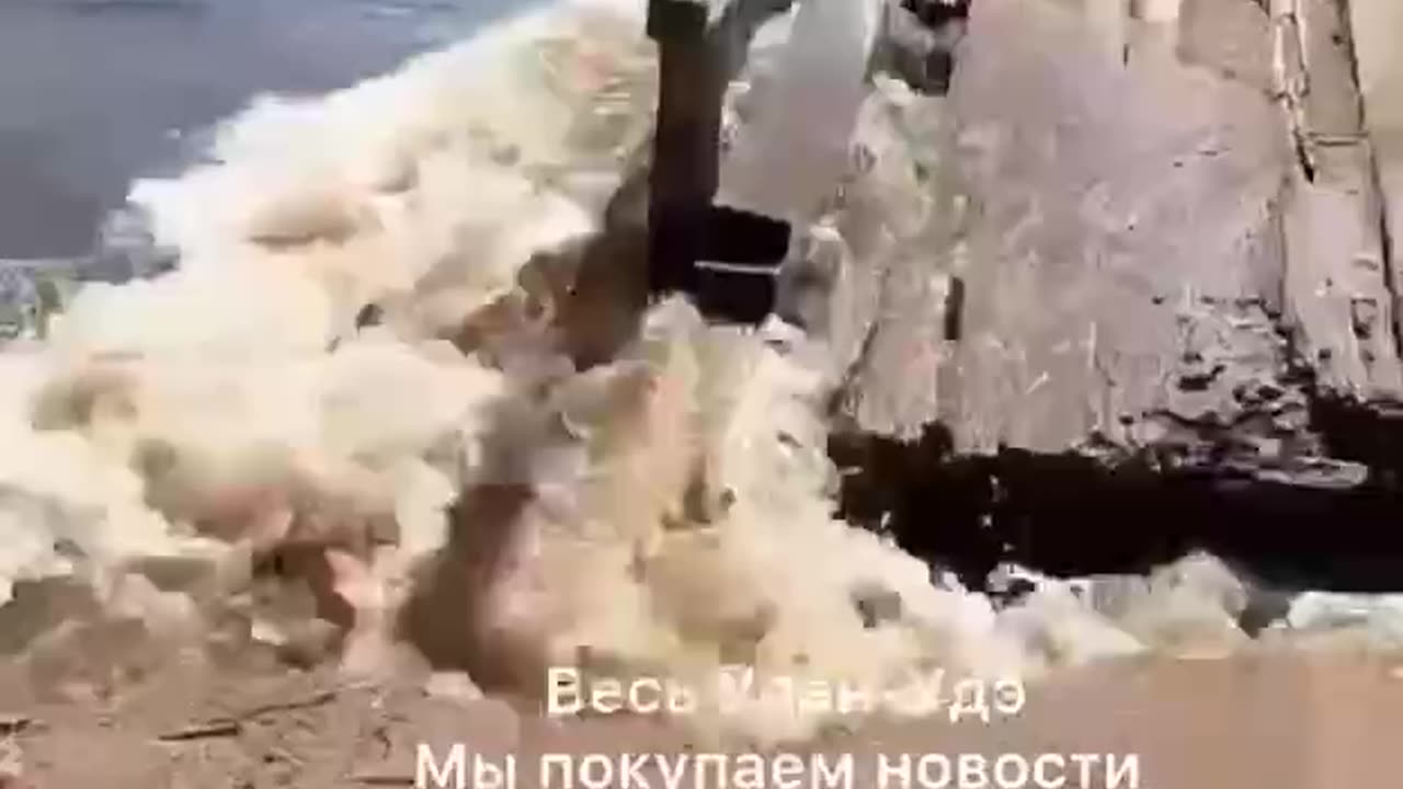 🌊👀 Another dam has burst in Buryatia, Russia, washing away villages and P3