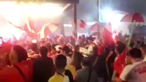 hinchas del américa de cali en Bucaramanga 2