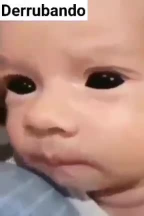 الأمهات اللواتي حصلن على لقاح مزدوج يلدن أطفالًا بعيون سوداء تمامًا