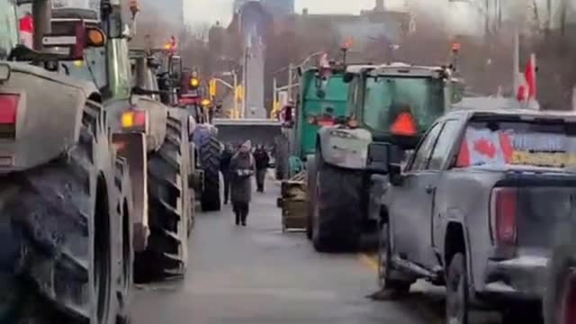 Trucks and farm tractors begin to arrive in Toronto