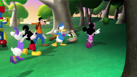 Mickey Mouse Clubhouse Song Minnie Mouse Give In To the Dance