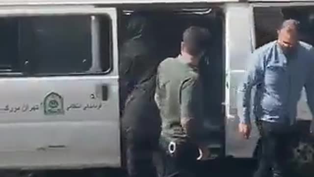 Iran: Police brutalize woman