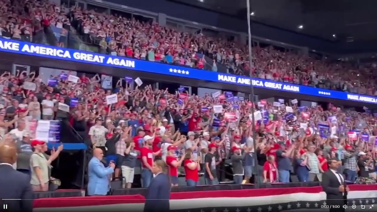 Tổng thống Trump và JD Vance tổ chức RALLY lớn ở Grand Rapids, Michigan - 20/7/24