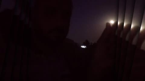 When the moon is between your finger