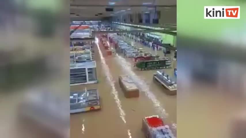 Giant Supermarket Flooded