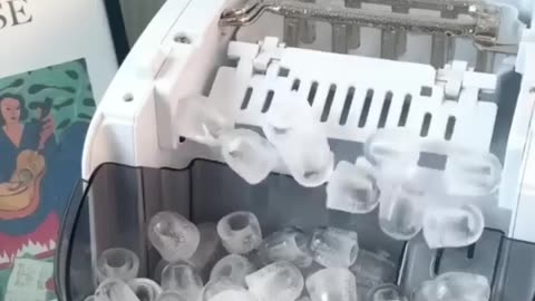 Portable Electric Ice Maker Machine 😍