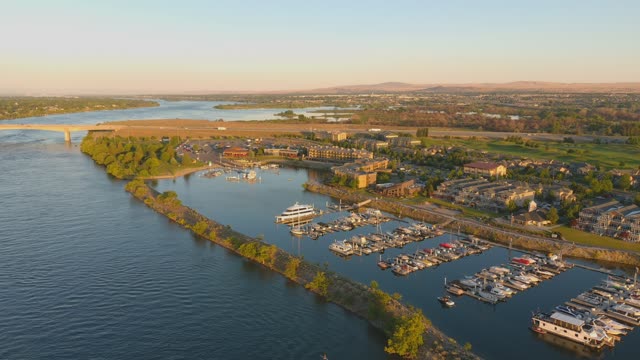 3rd video of Columbia River - with filter on camera changed.