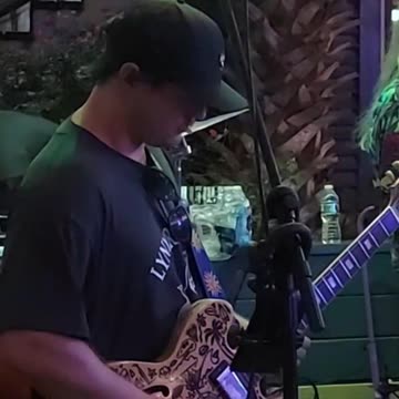 Austin Thompson (Funky Lampshades) - LIVE @ OSO (Short 10)