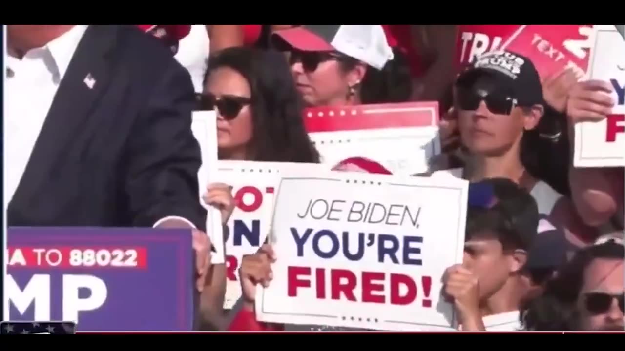 Slow motion of the people behind President Trump when he was shot.