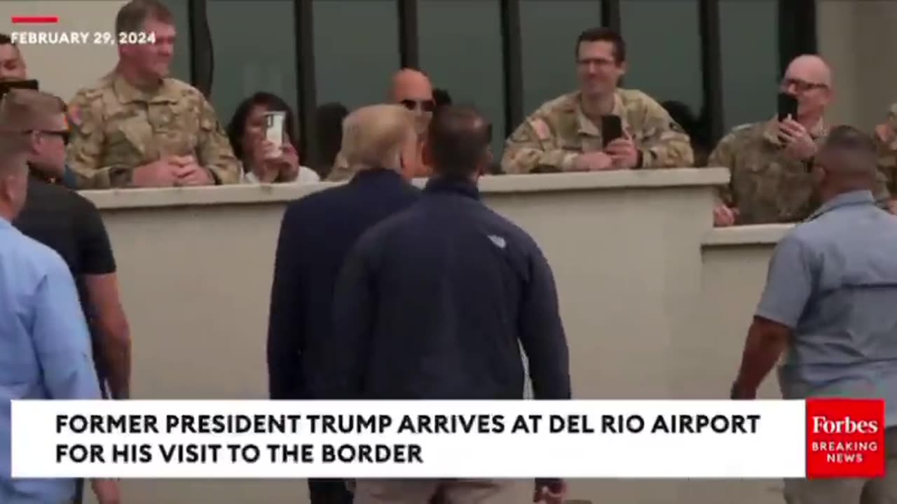 MAJOR: Trump Arrives At The US/Mexico Border