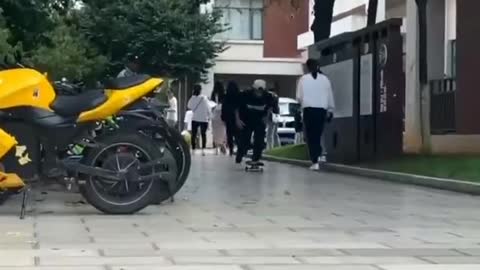 This skater boy is amazing