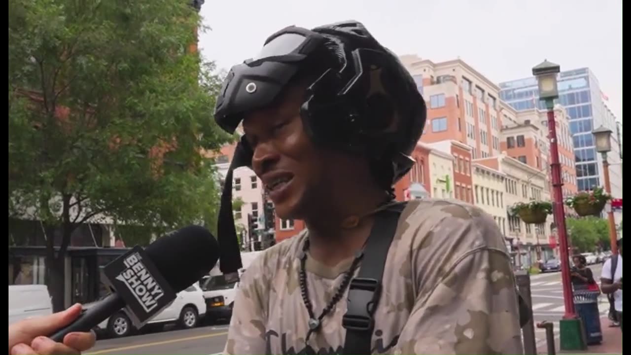 Benny talks to Black Folks about Kamala .......