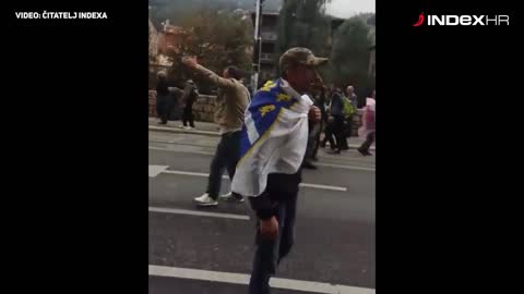 Policija bacila suzavac na ratne veterane u BiH