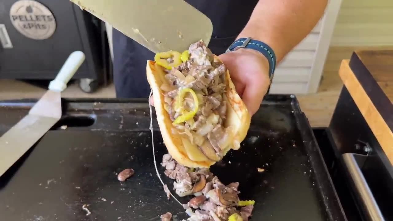 Let's RE-ENACTMY My ORIGINAL Griddle Film! Simple Griddle Cheesesteaks (from four years ago)