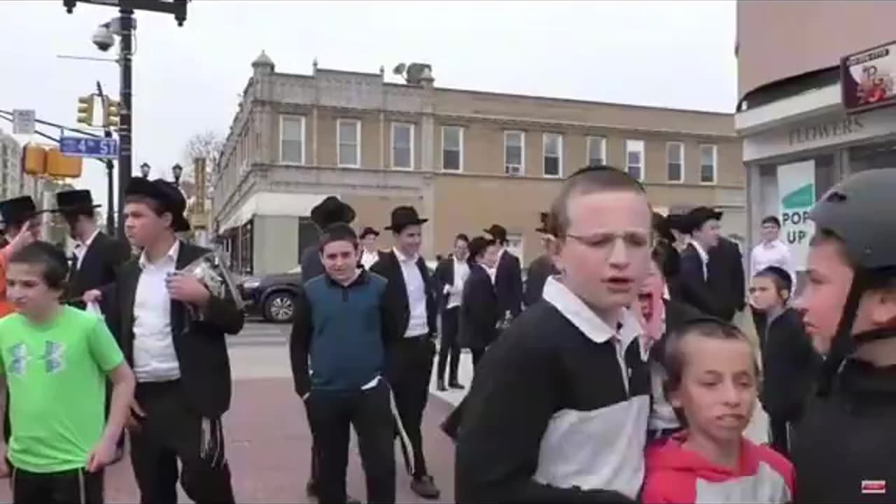 Jew kids meet a Christian preacher