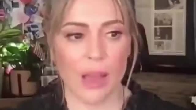 Triple-vaccinated Alyssa Milano says she has heart palpitations, shortness of breath