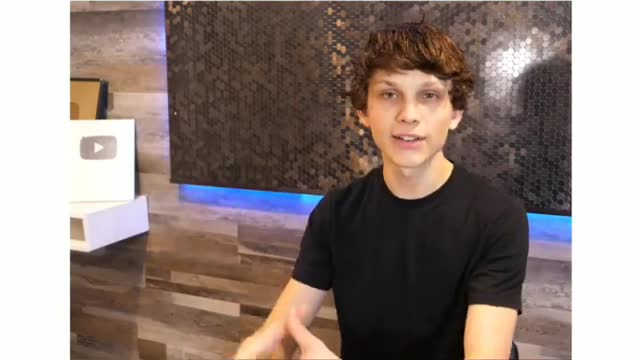 How I Make $30K a Month on YouTube