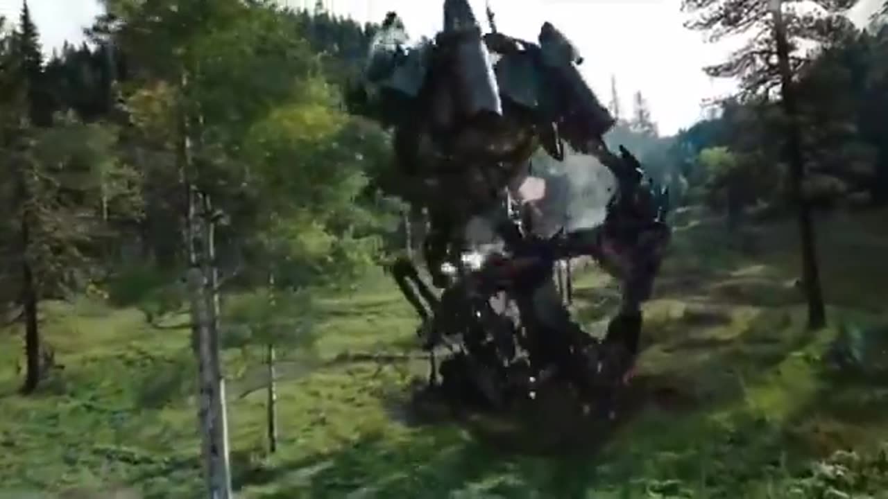 Optimus Prime knew how to catch a body when it mattered😮💨