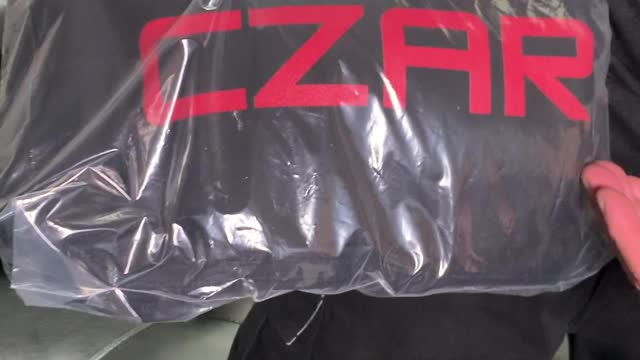 Czar Michael unboxes his new joggers
