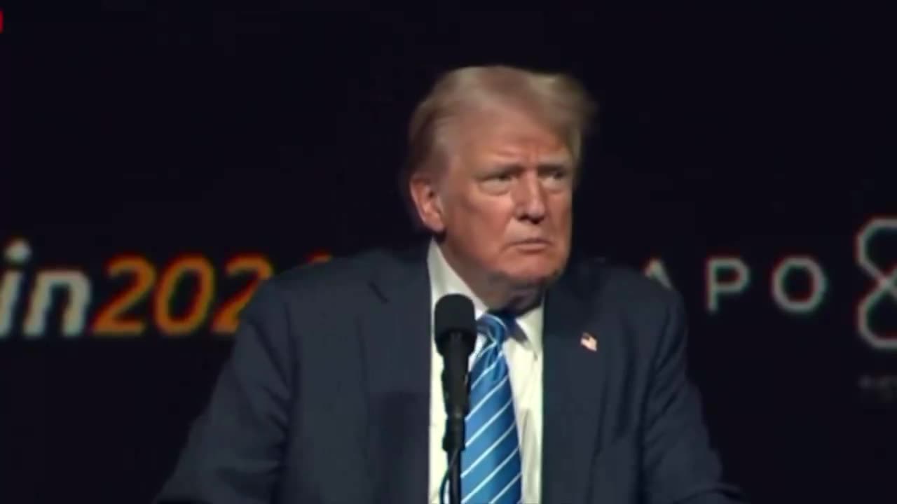 Crowd goes absolutely nuts after Donald Trump vows to fire SEC Chairman Gary Gensler