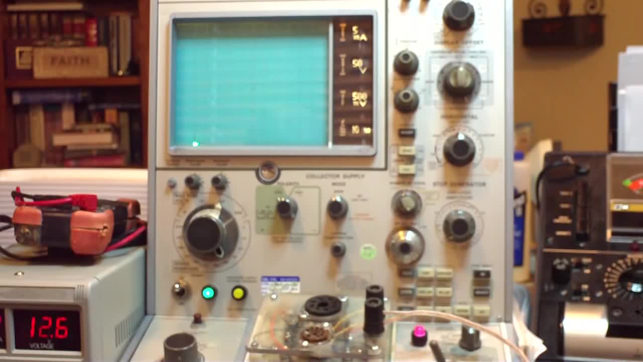 Vacuum Tube Matching Using a Tektronix 576 Curve Tracer