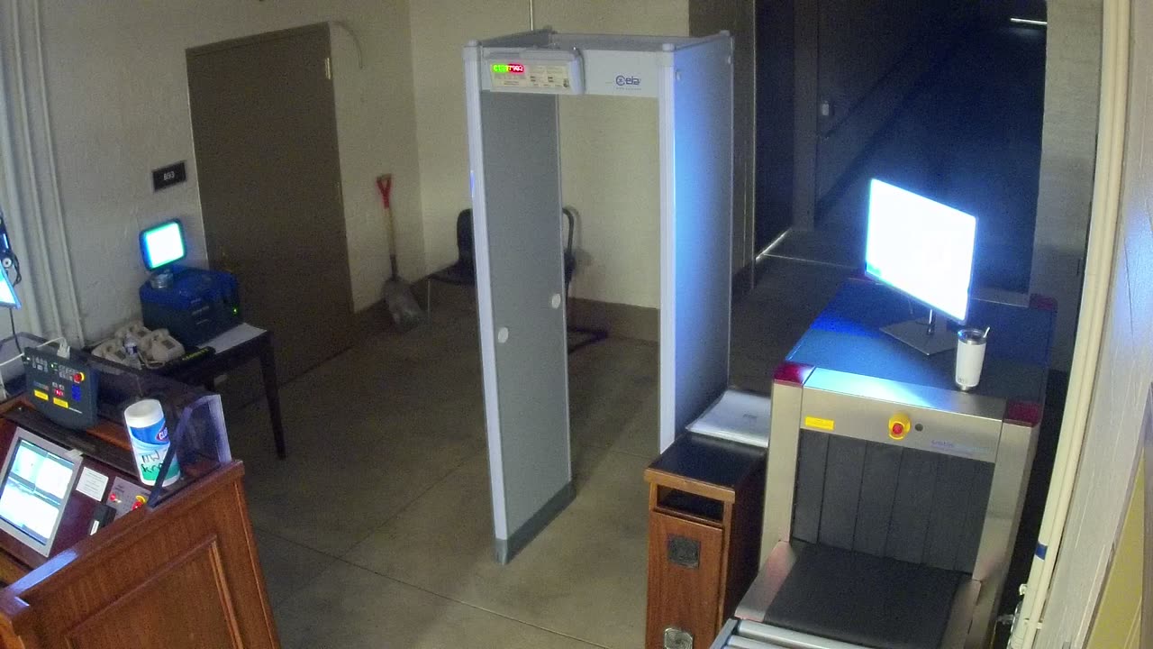 5133CHOBBAGarageScreening2_2021-01-06_13h48min16s753ms.mp4