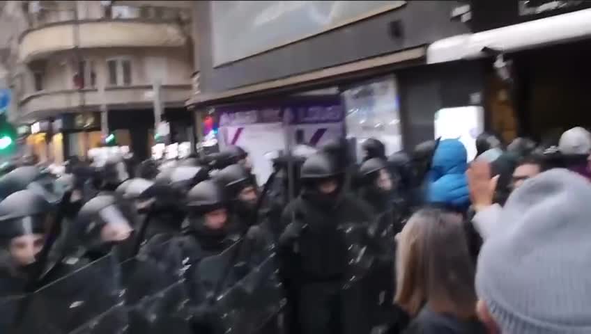 See as they attack people in Luxembourg