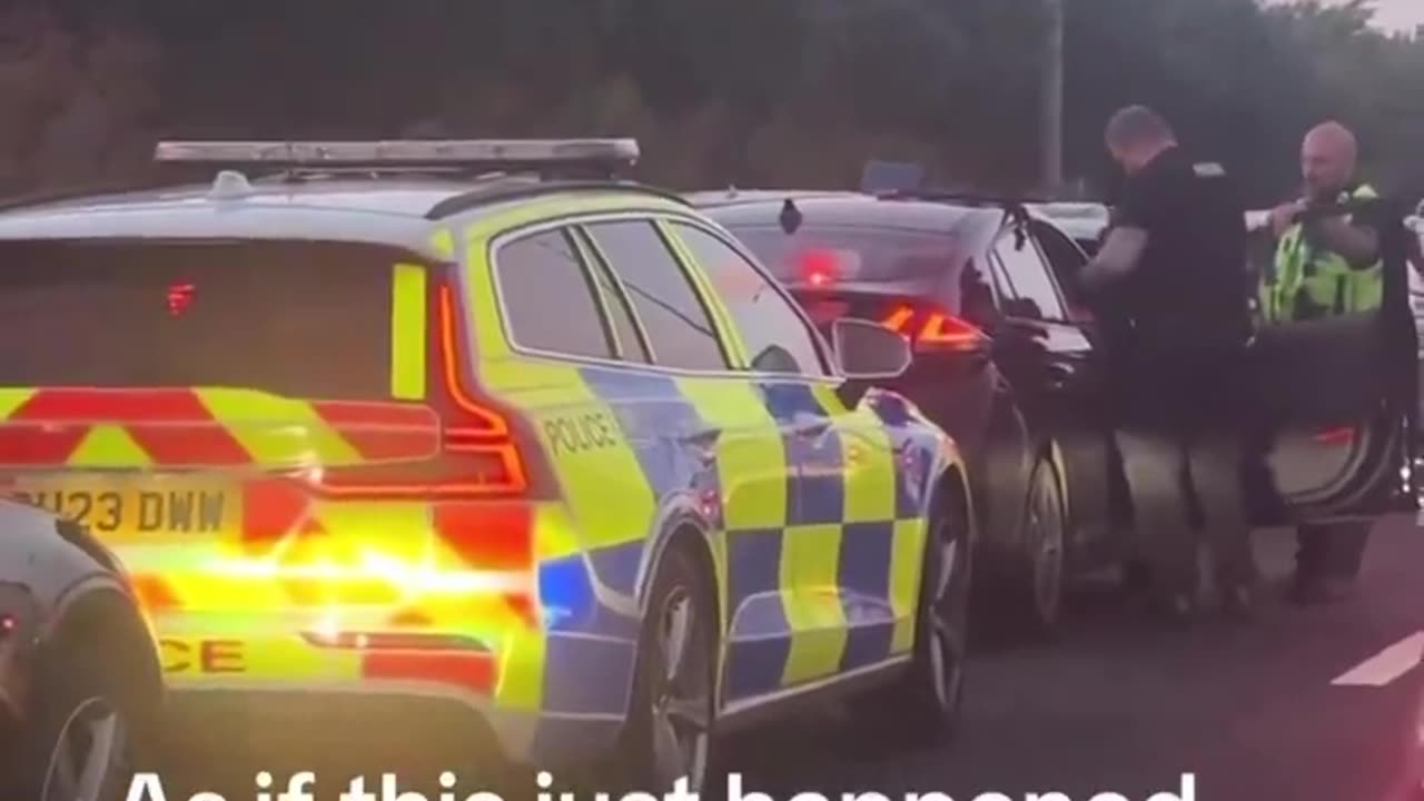 A1 Hatfield Traffic Jam caused by Police on purpose to stop a car that had a