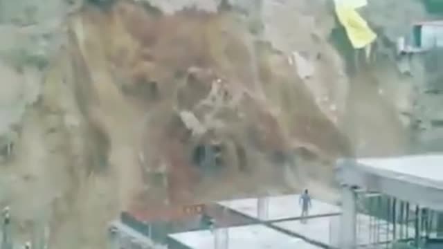 Landslide scare moment 😦😧