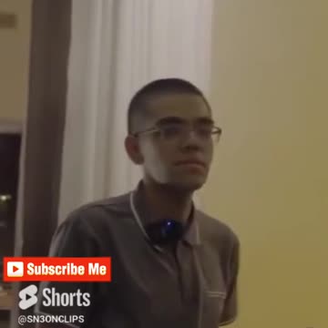 N3ON SECURITY GUARD SAYS HIS MIND WTF