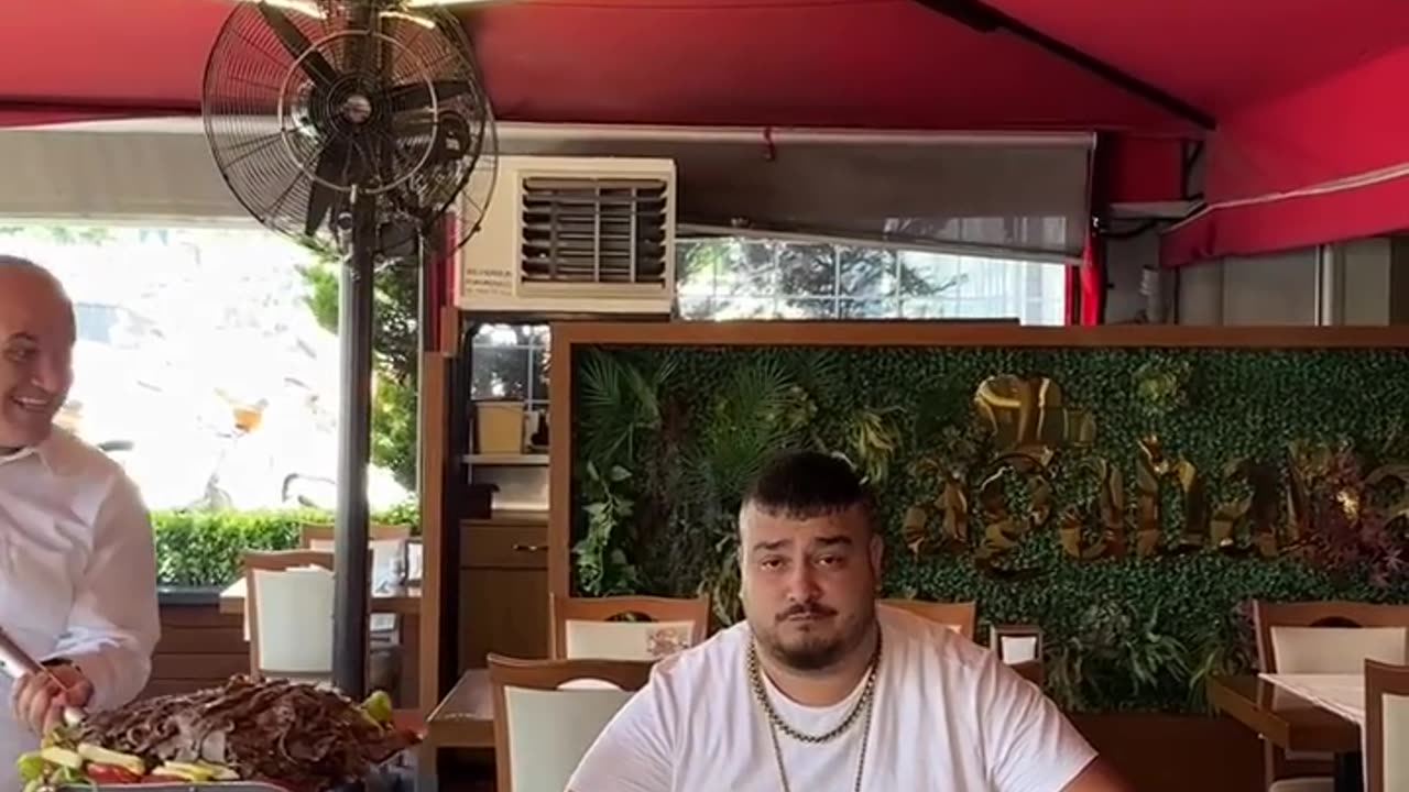 Yasin Cengiz'e Kürekte Döner Servisi !! Nasıl Buldunuz ?🥰🔥