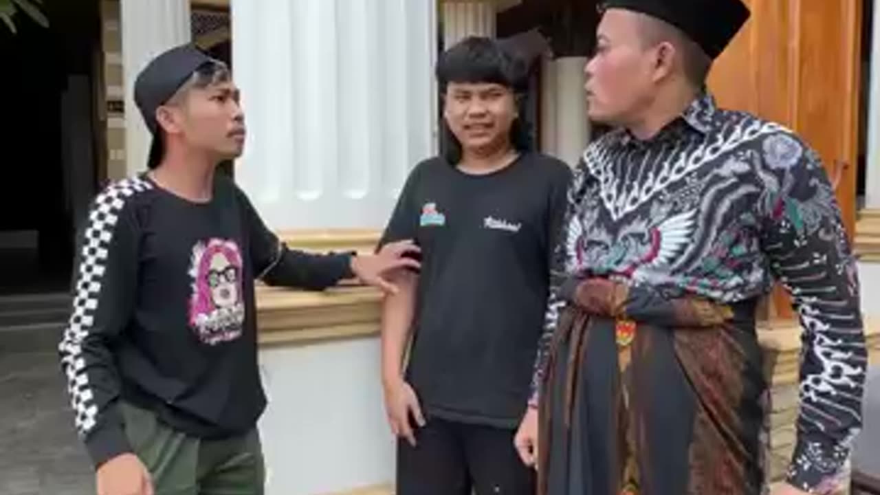 TUKIDI MARAH BESAR