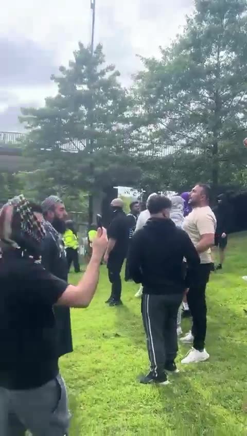 muslim orc horde chanting their invasion song